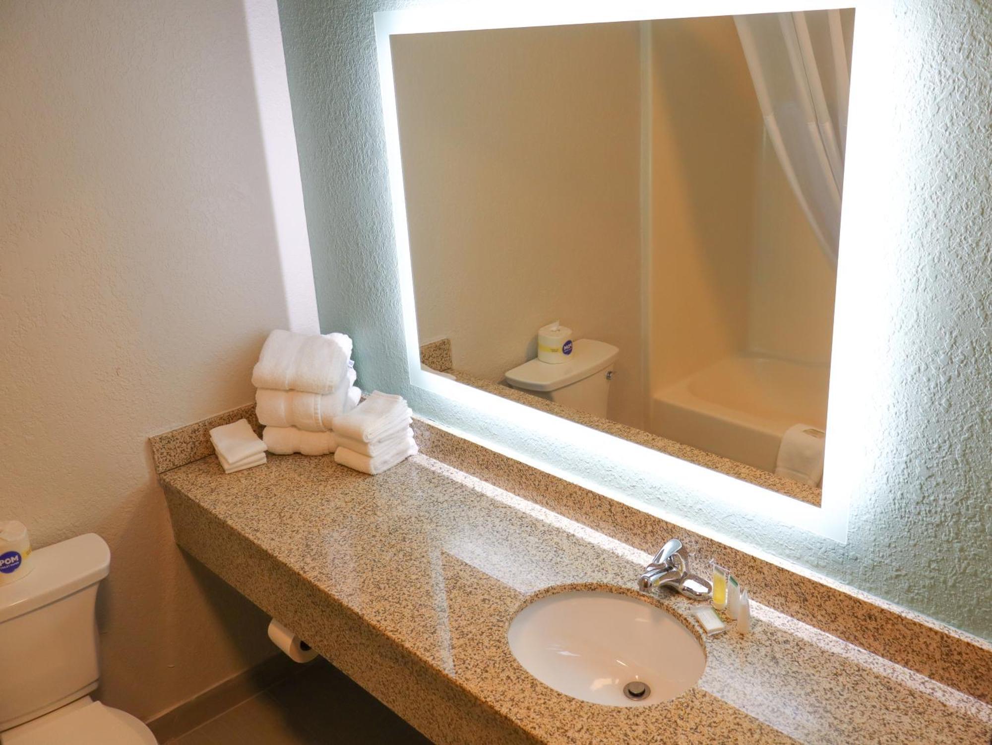 Travelodge By Wyndham Rapid City - Black Hills Exteriör bild
